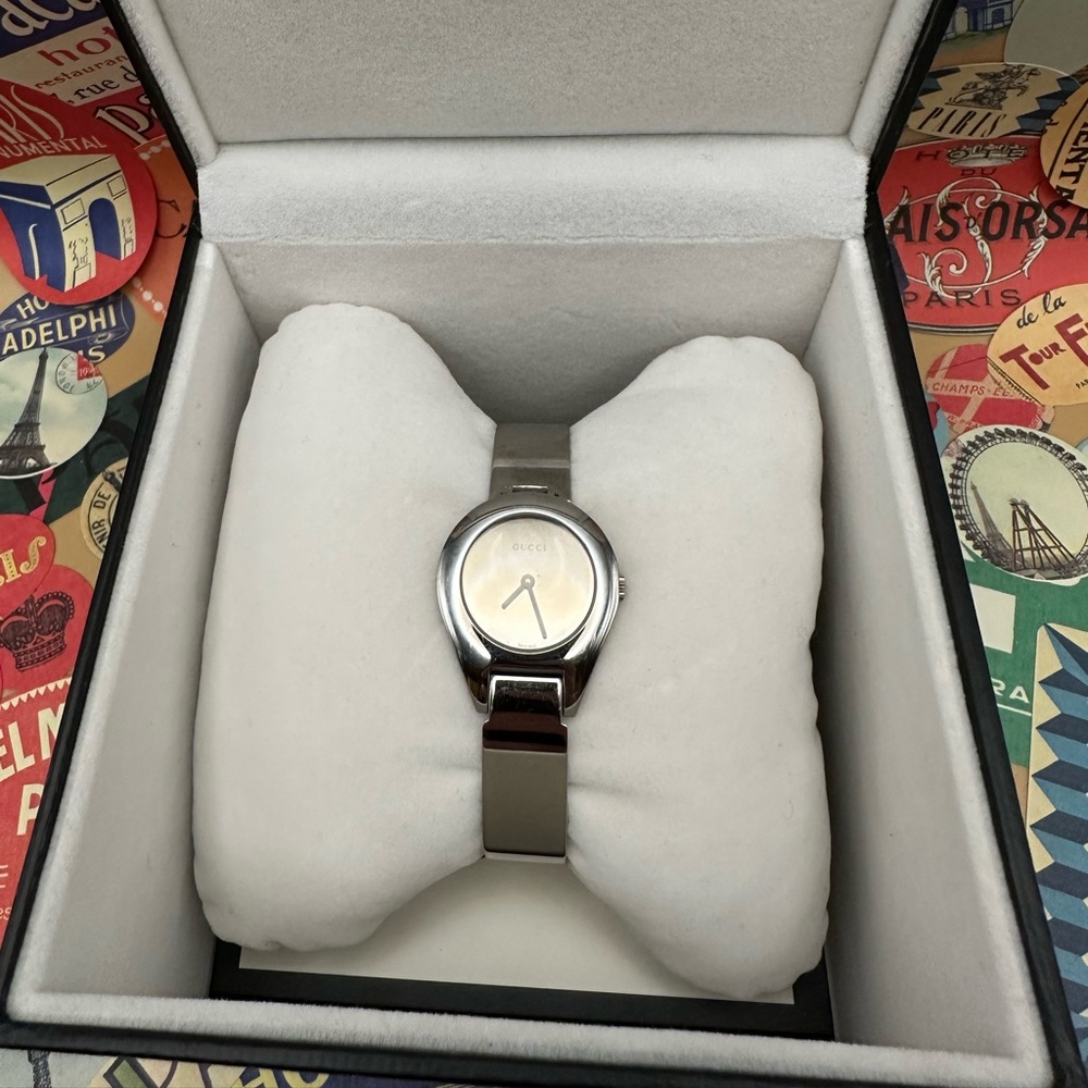 Ladies Gucci 6700L